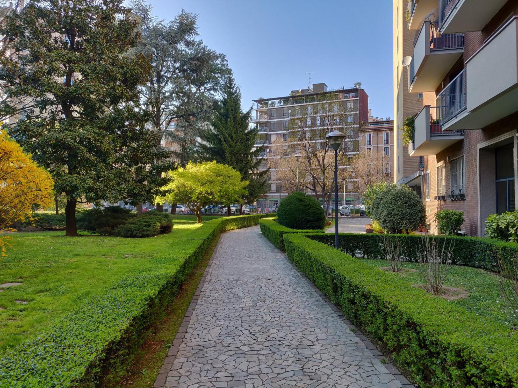 Exclusive Rooftop Apartment With Large Terrace In Solari/Tortona Milán Exteriér fotografie